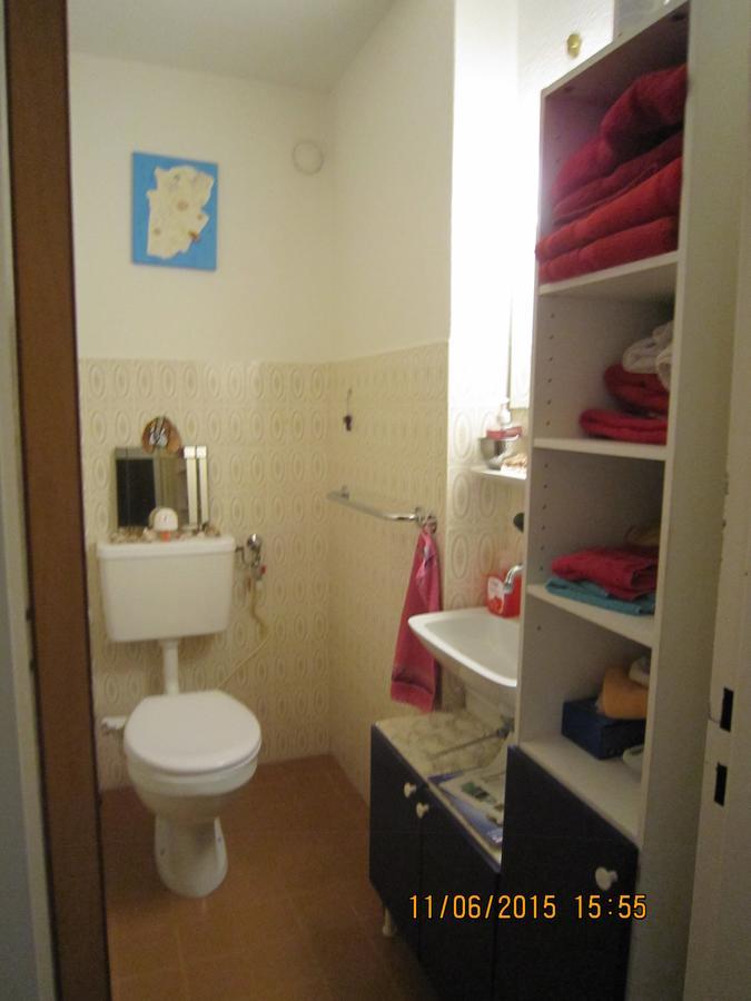 Schoenes Zimmer In Der City バーゼル エクステリア 写真